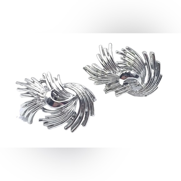 CORO PEGASUS vintage elegant Silver Tone Bracelet Clip On Earrings SET - Picture 9 of 11
